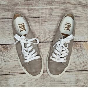 Frye Gia Taupe gray leather low top lace up sneakers